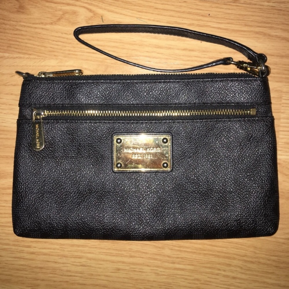 MK black wristlet