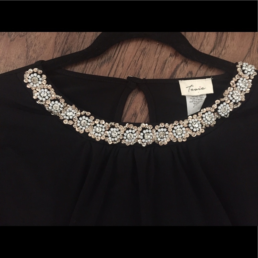 Beautiful dressy maternity top