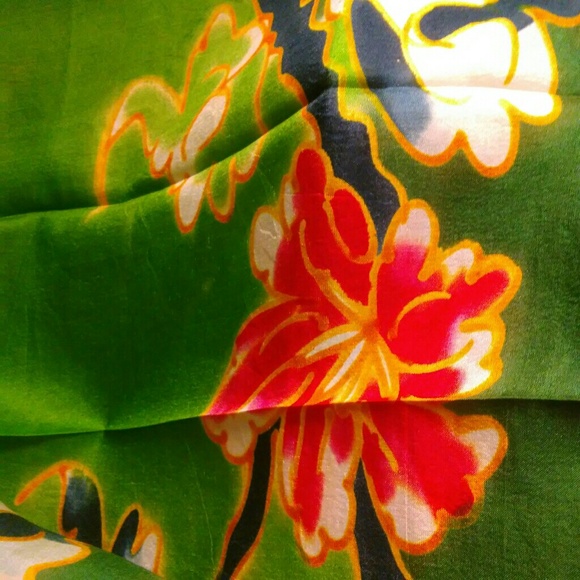 Elegant 💯%PURE MULBERRY SILK LONG SCARF! - Picture 2 of 5