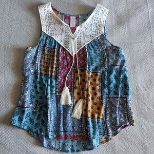 CROCHET TASSELED BOHO TANK