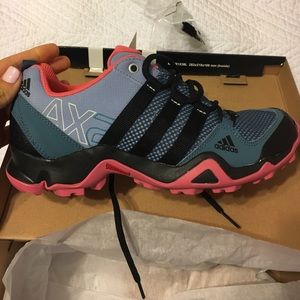 Brand New woman's hiking shoe