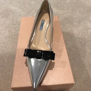 NEVER WORN PRADA SILVER KITTEN HEEL