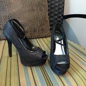 Heart in D sparkle black heels