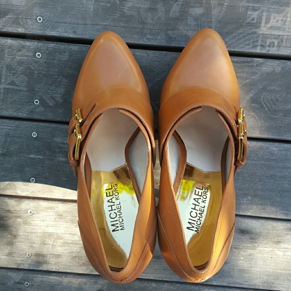 Michael Kors leather heels size 7