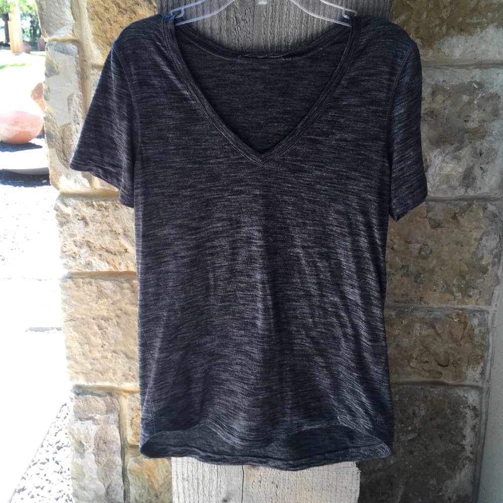 Grey Lulu Lemon workout shirt