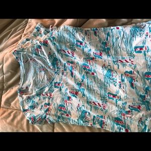 Lilly Pulitzer Michelle v-neck, lighthouse. Small