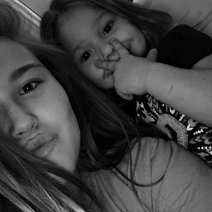 Meet your Posher, Felicity