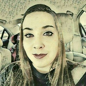 Meet your Posher, Charlene