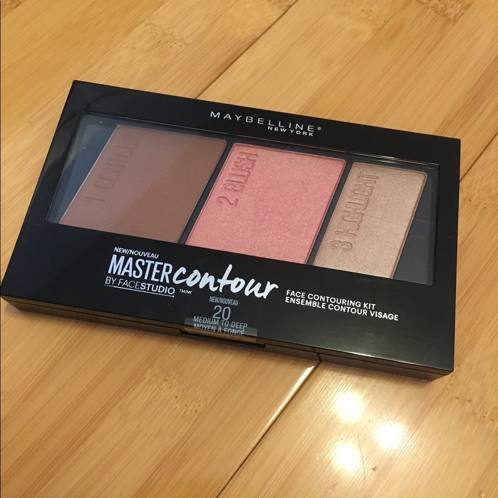 💭Contour and blush kit💭