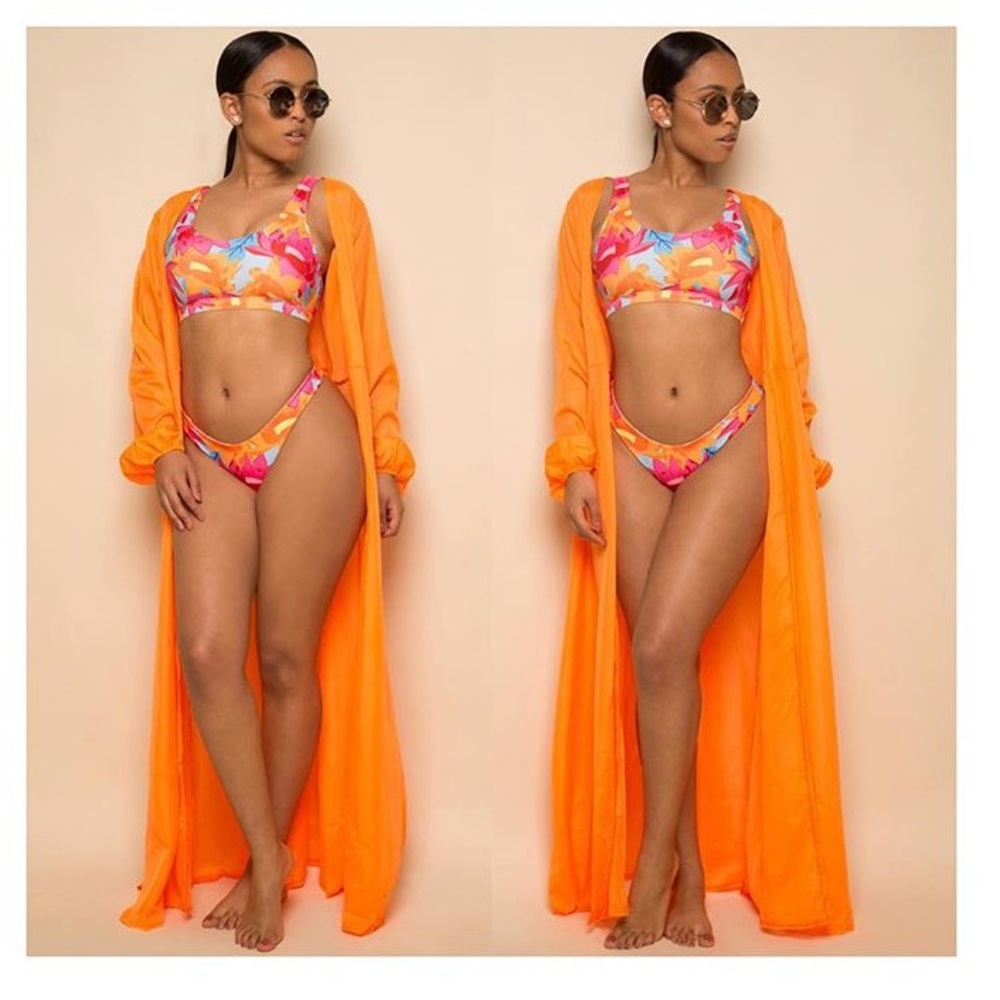 2 piece Bikini top and bottom