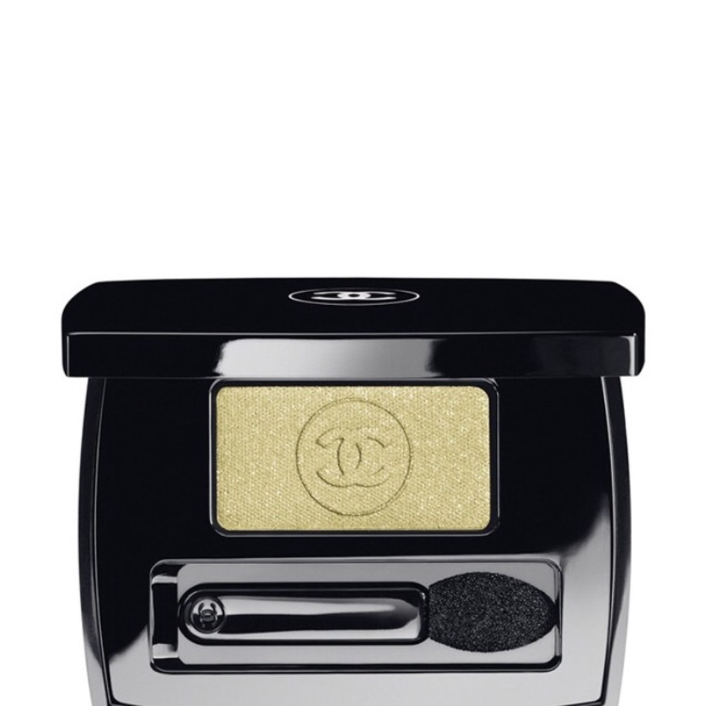 CHANEL OMBRE ESSENTIELLE EYESHADOW in bamboo