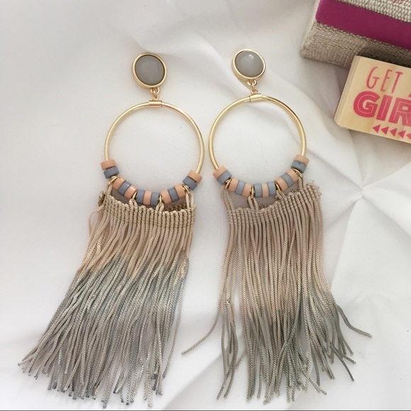 CCO❣️ LAST ONE✨OMBRE TASSELS HOOP EARRINGS - Picture 3 of 4