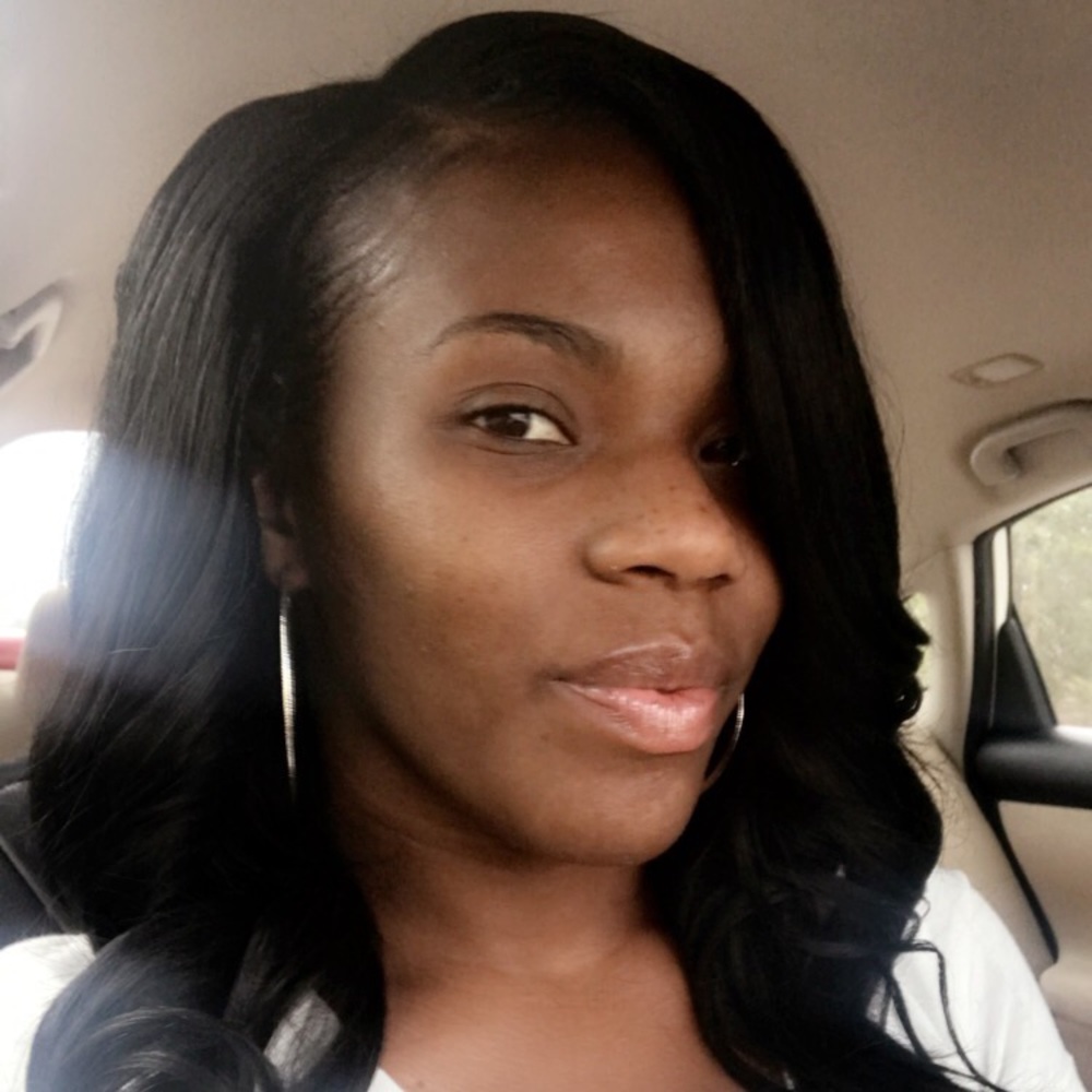 Meet your Posher, Lateshia