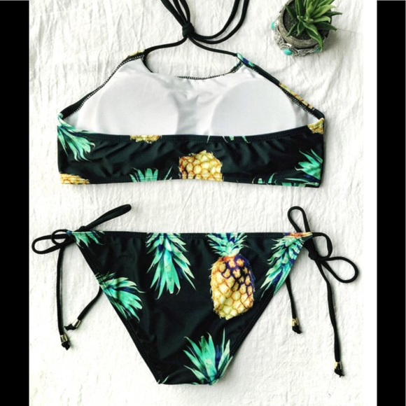 🍍Restocked🍍Pineapple Halter Bikini 🍍 - Picture 2 of 5