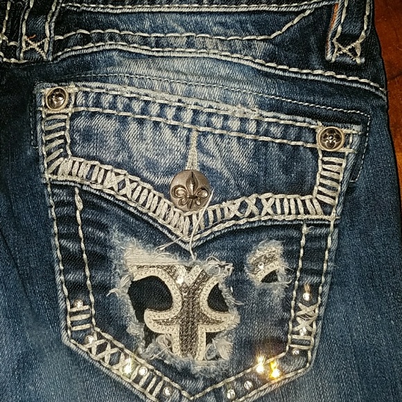 ROCK REVIVAL JEANS - Picture 4 of 4