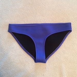 Triangl bikini bottom!