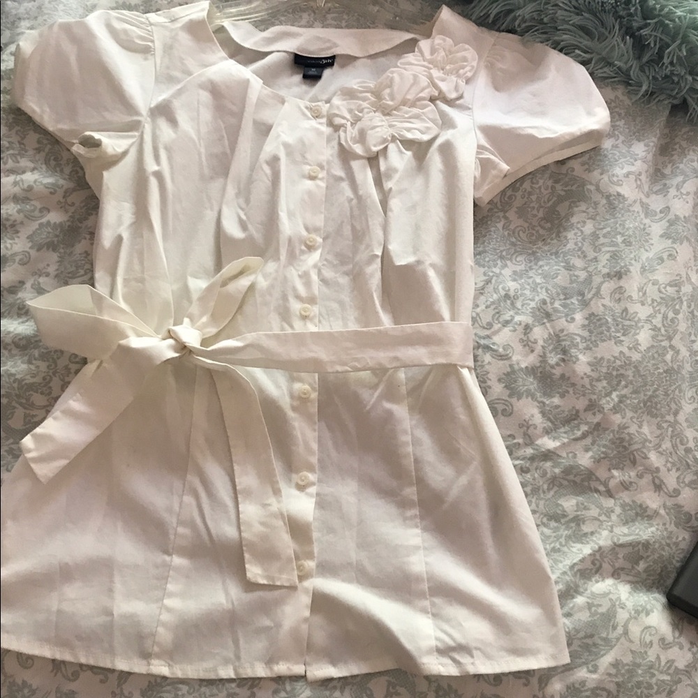 🌸White dress blouse🌸