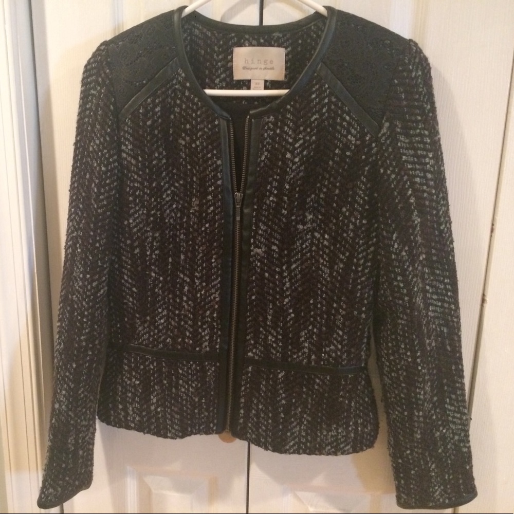 Hinge zip up jacket. XS