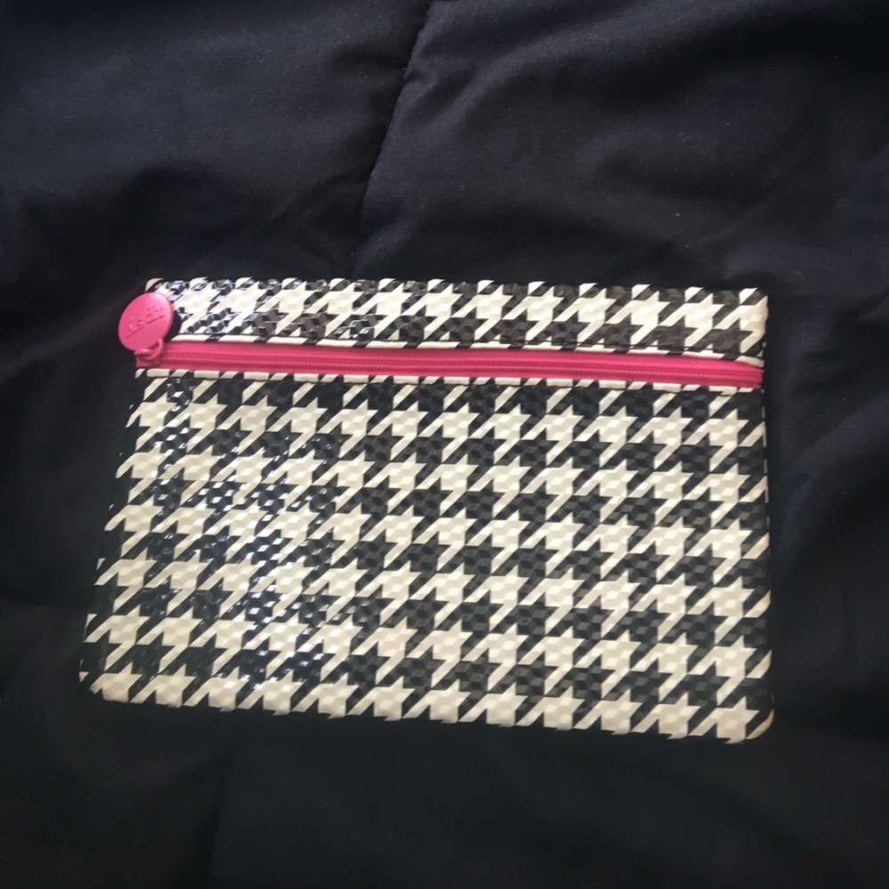 Makeup bag