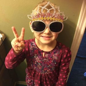 Meet your Posher, Toni