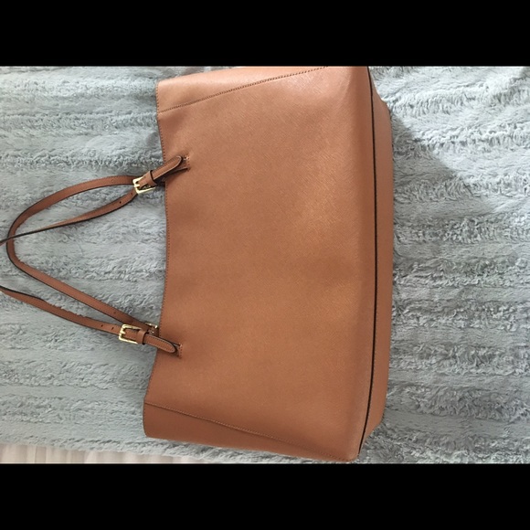 Tory Burch Large York Tote - Picture 3 of 4