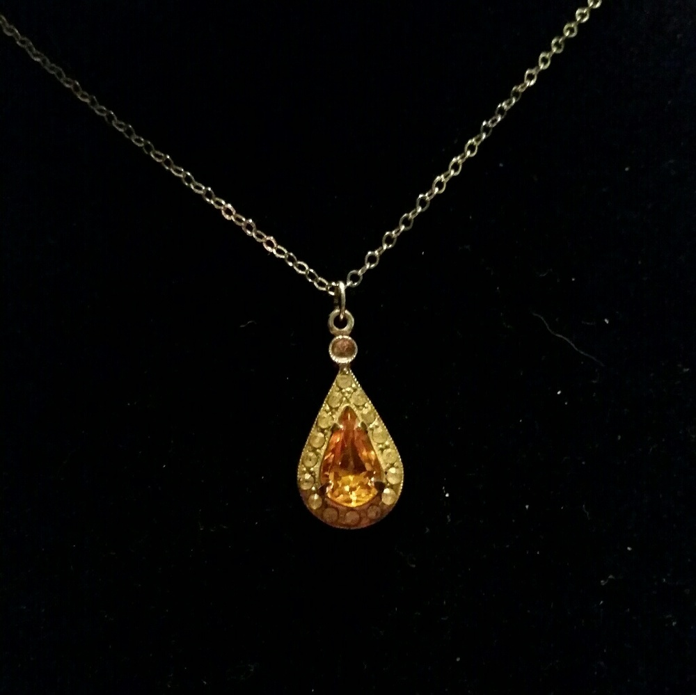 Vintage necklace with citrine colored pendant