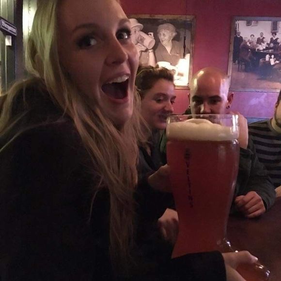 Meet your Posher, Amy - Picture 1 of 1