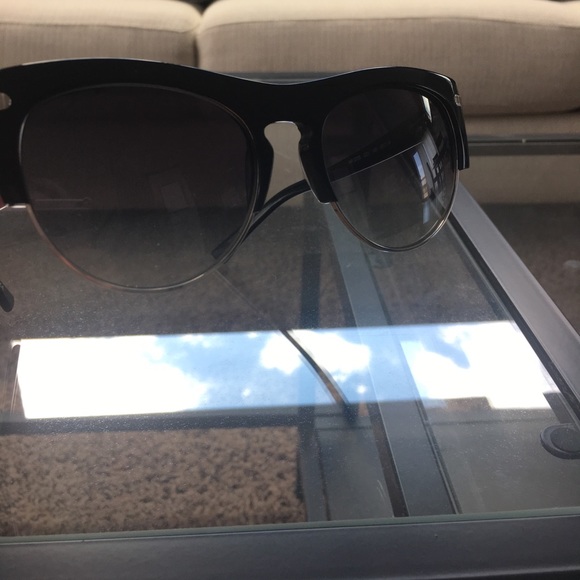 Metal rimmed Wayfarer Nina Ricci sunglasses - Picture 3 of 4