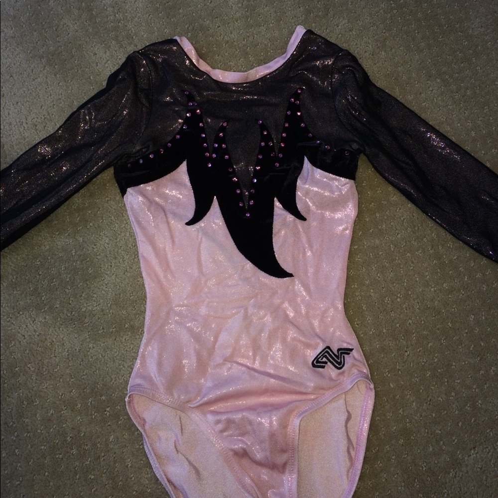 Long sleeve gymnastics leotard