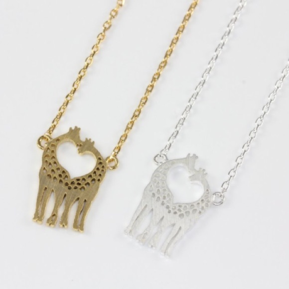 Adorable 14k Gold giraffe necklace - Picture 2 of 2