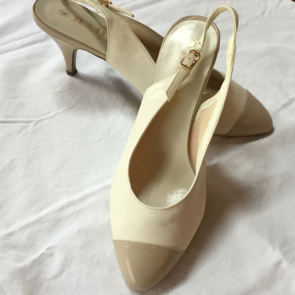 Brand new beige leather slingback