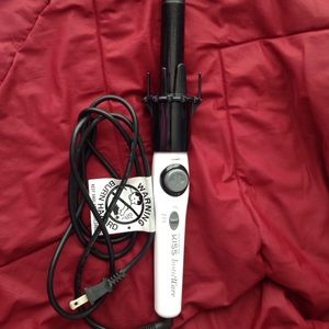 Back to schoo! Insta wave hair curler!