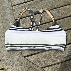 Free to be sports bra