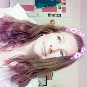 Meet your Posher, Rayven