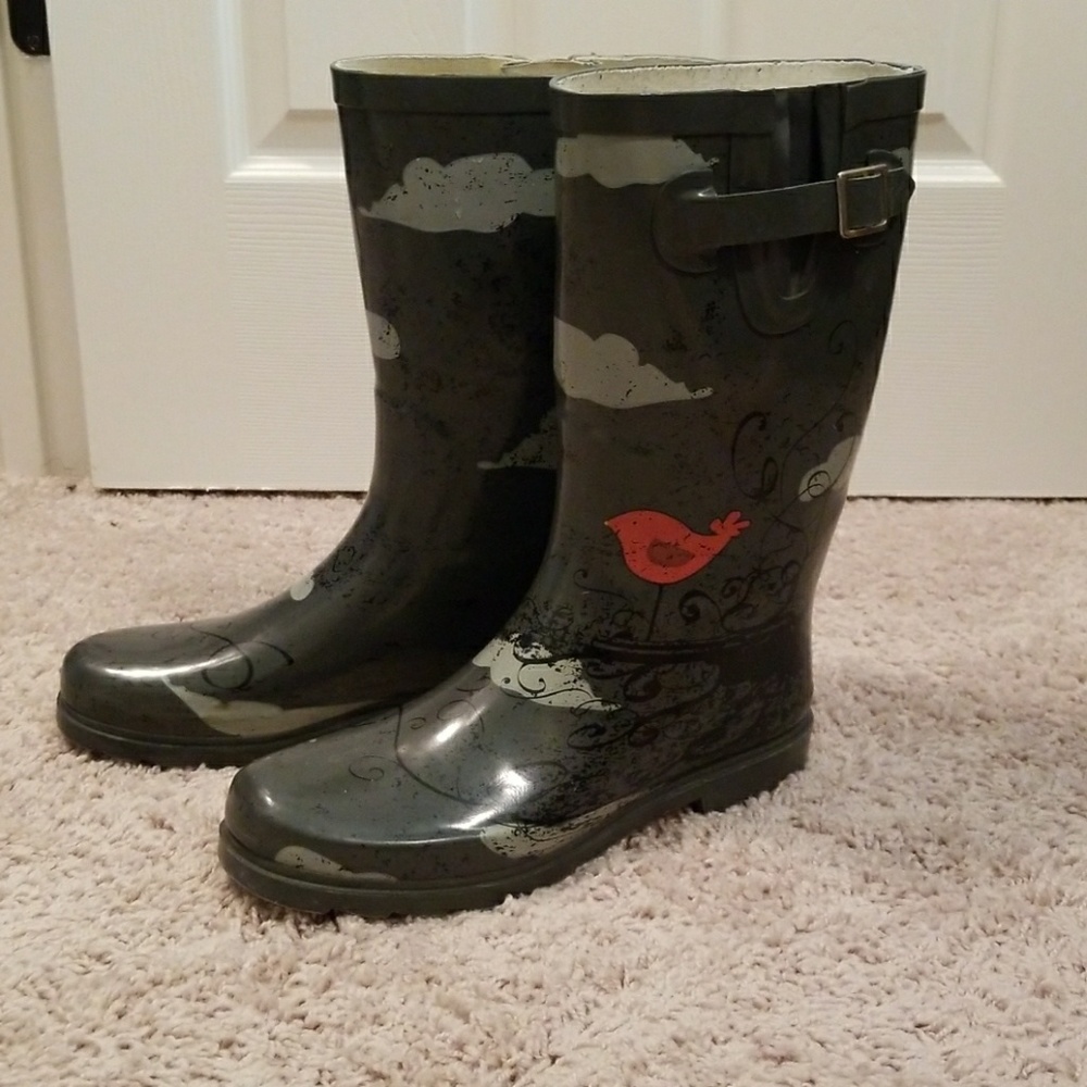 Birdy Rain boots!