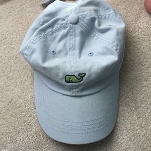 VV HAT