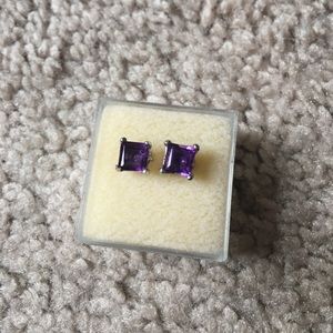AMETHYST STUD EARRINGS