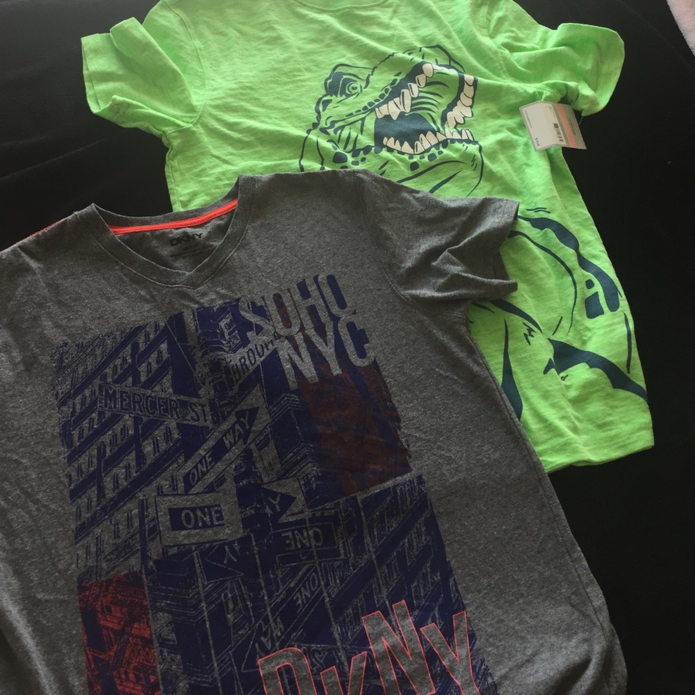 Boys Bundle 2 T-shirts Sz M/10