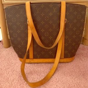 Luis Vuitton purse