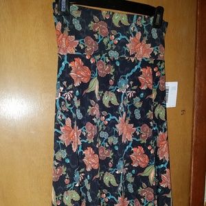LuLaRoe Azure skirt XS NWT