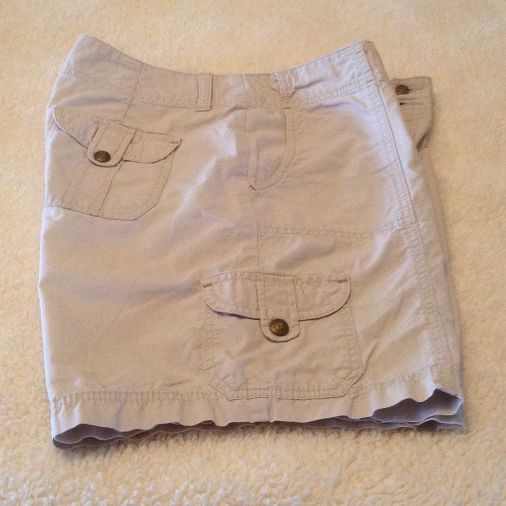 Eddie Bauer cargo shorts