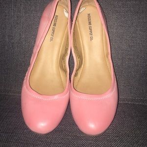 Mission supply co flats