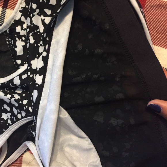 Fabletics Sports Bra - Picture 3 of 3