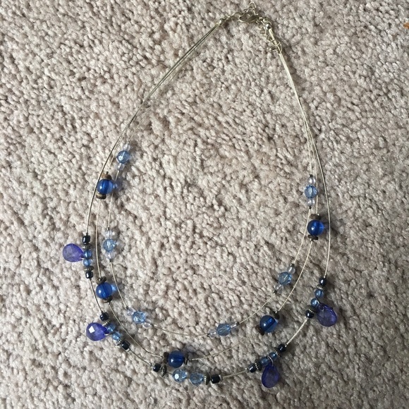 BLUE BEADED NECKLACE - Picture 1 of 2