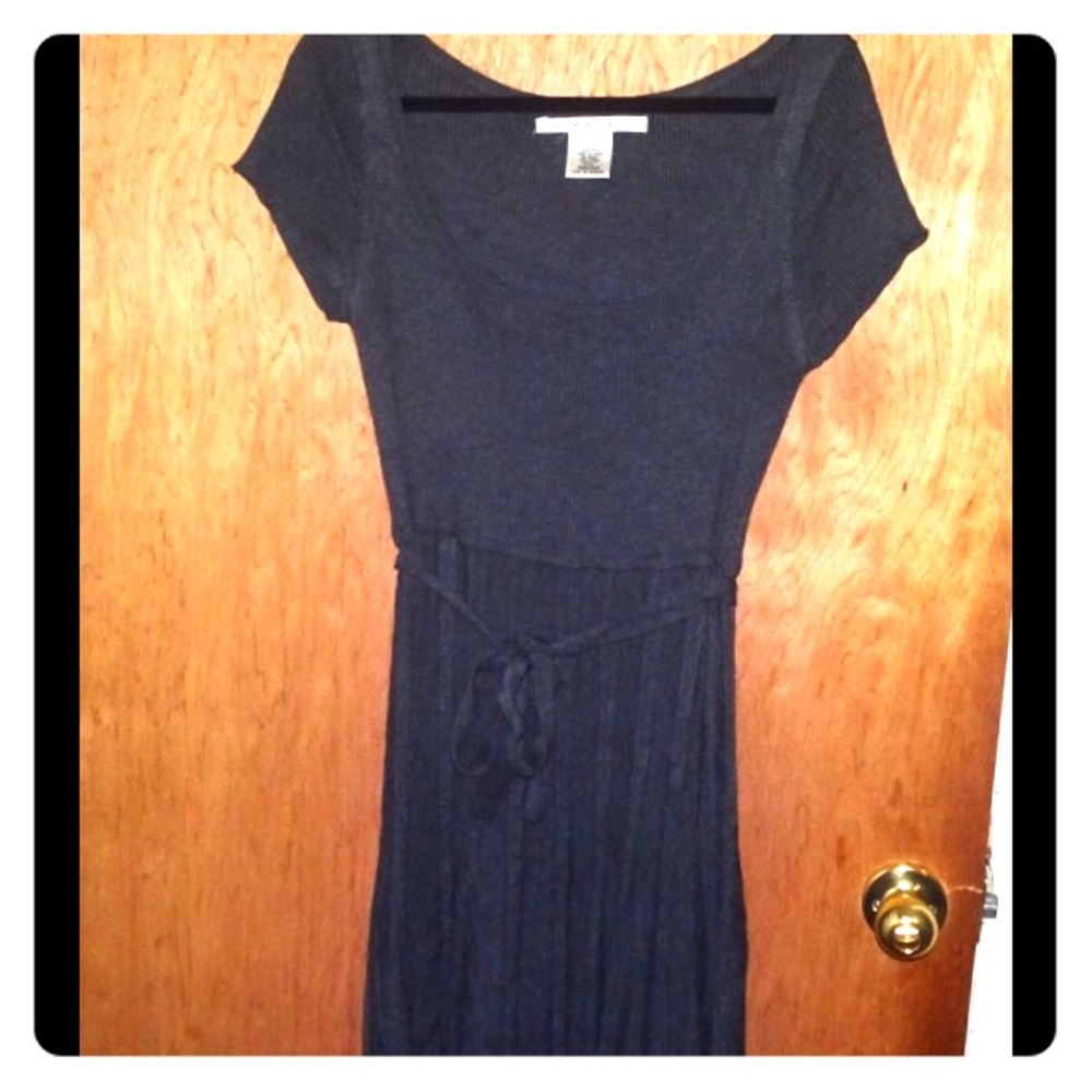 Max Studio Dark Gray Size Small Dress with Pleats