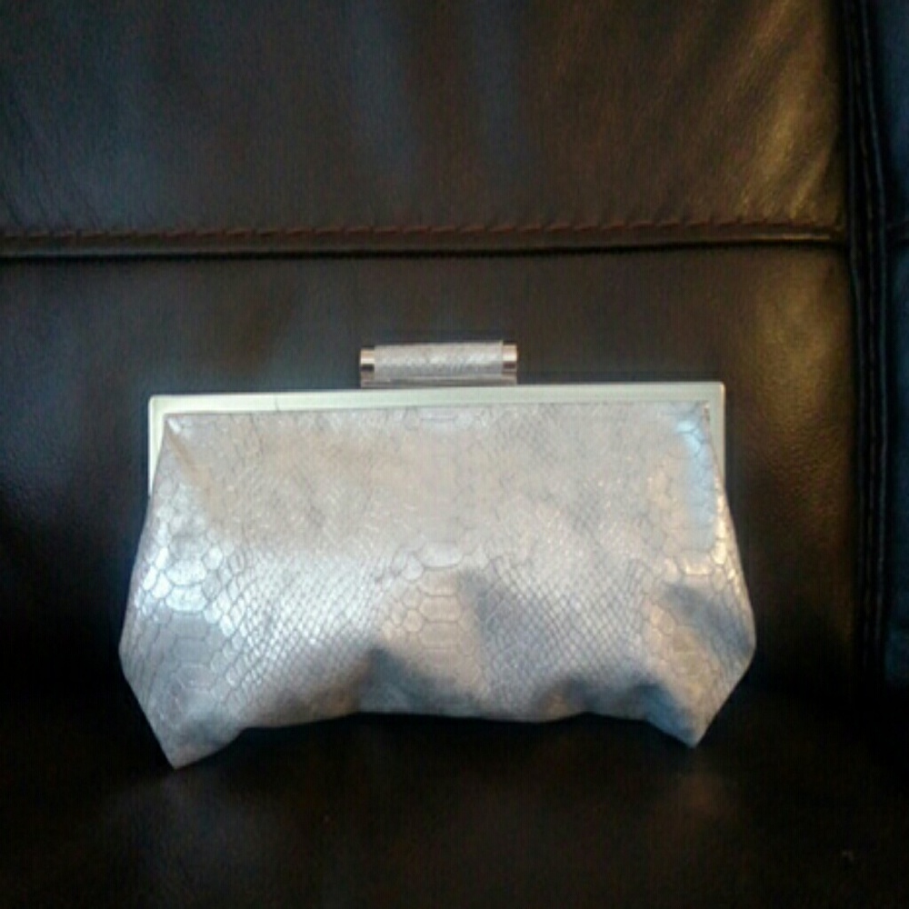 Kemme clutch, pewter