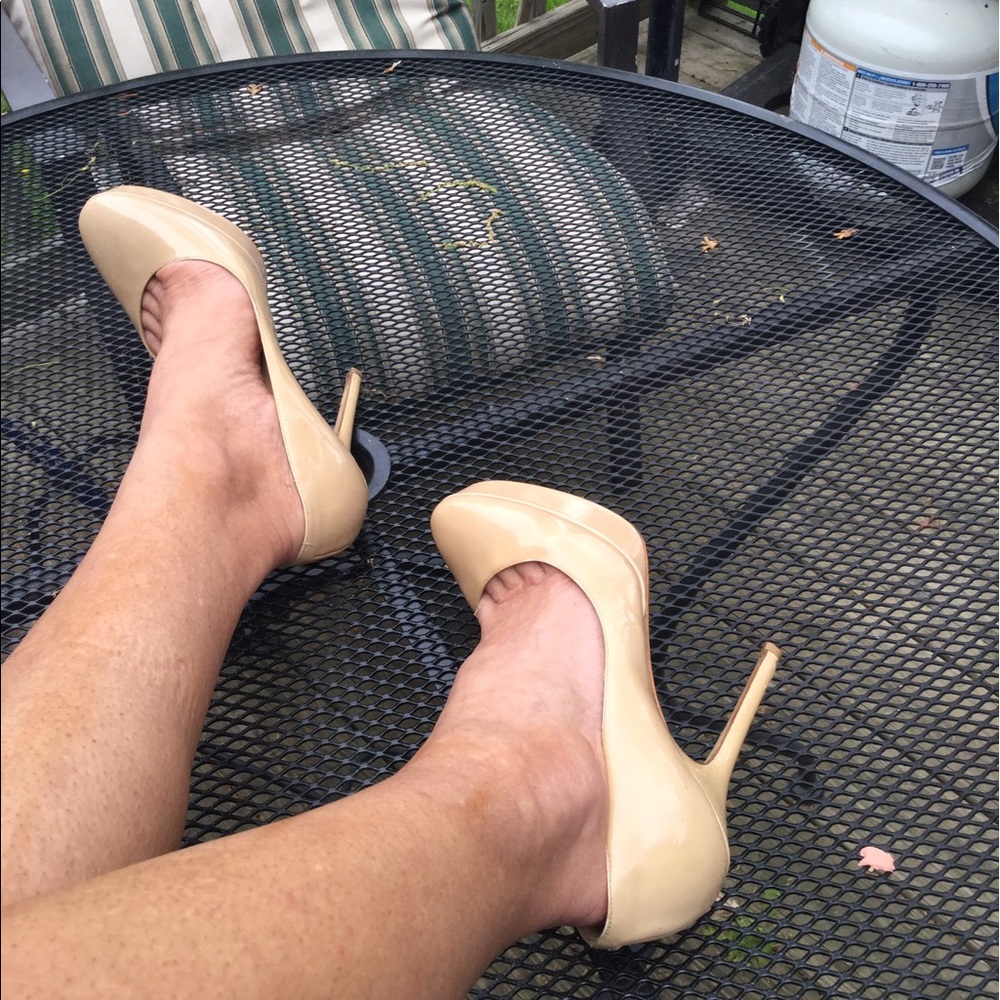 Jimmy Choo Heels, slight damage to heels! SOLD!!!
