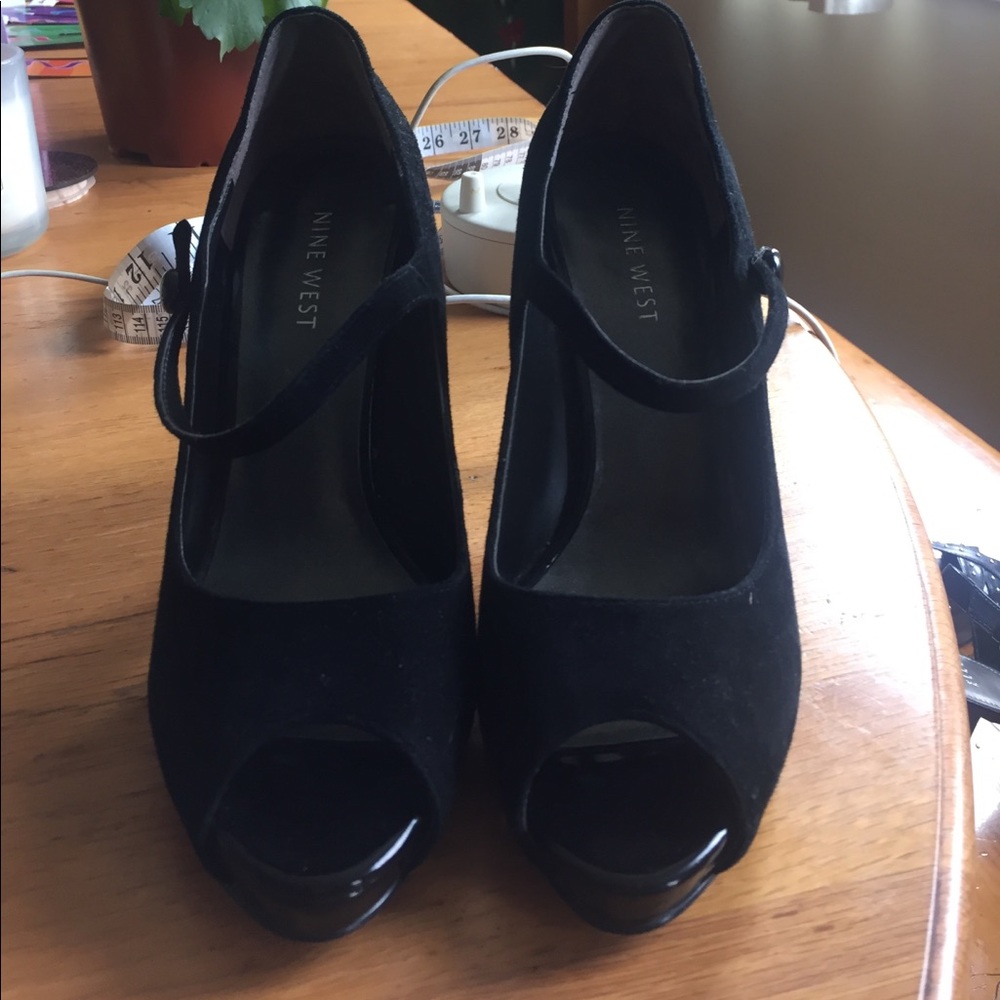 Nine west black heels