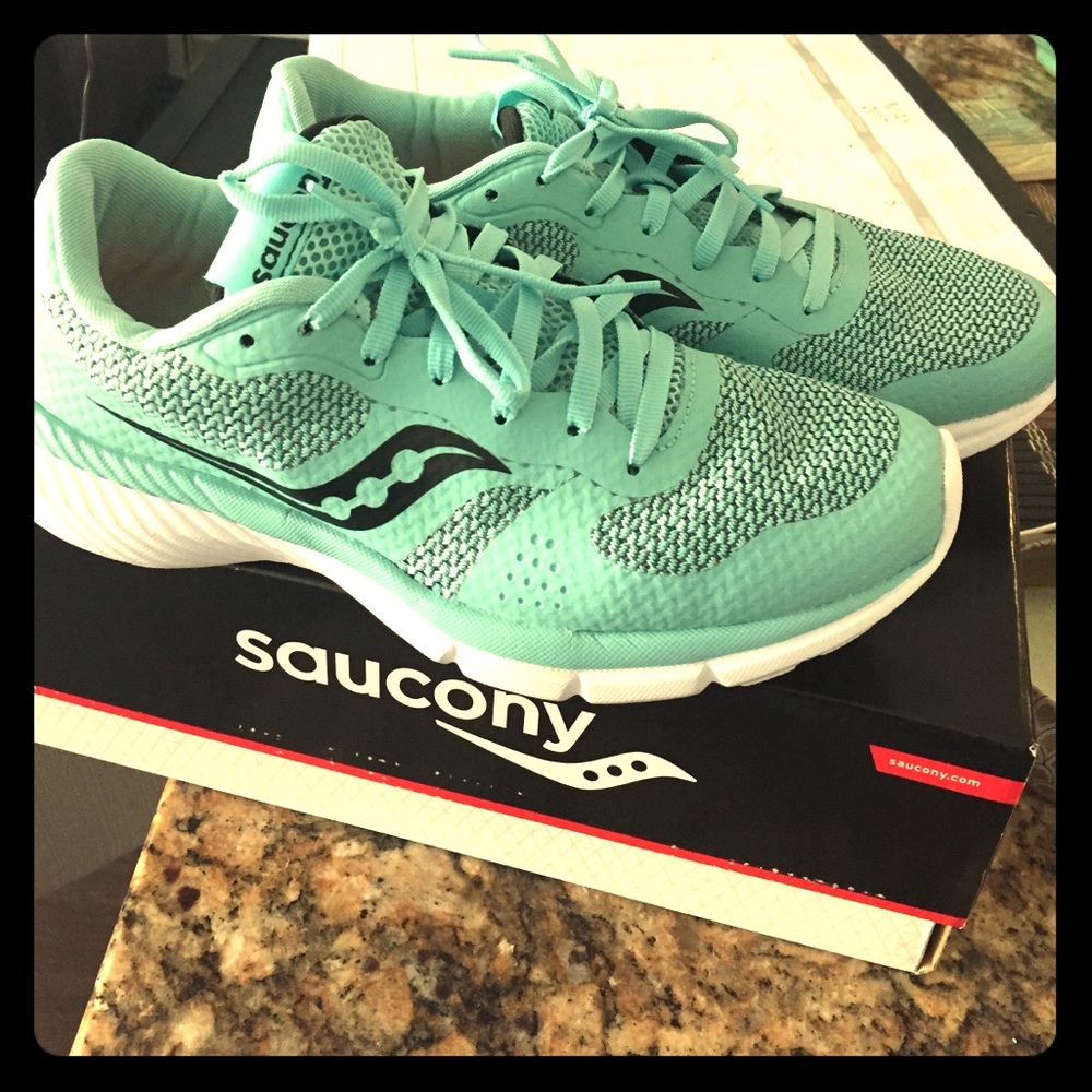 Like new Saucony "Trinity" running shoes 7.5
