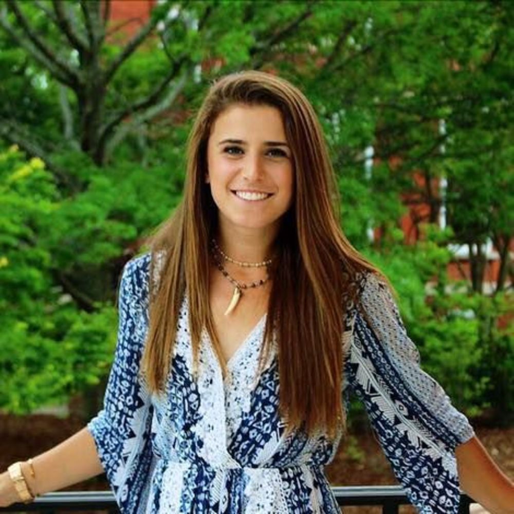 Meet your Posher, Andrea